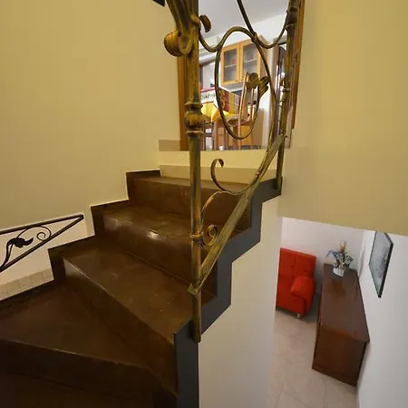 Castel S Soiano Del Lago